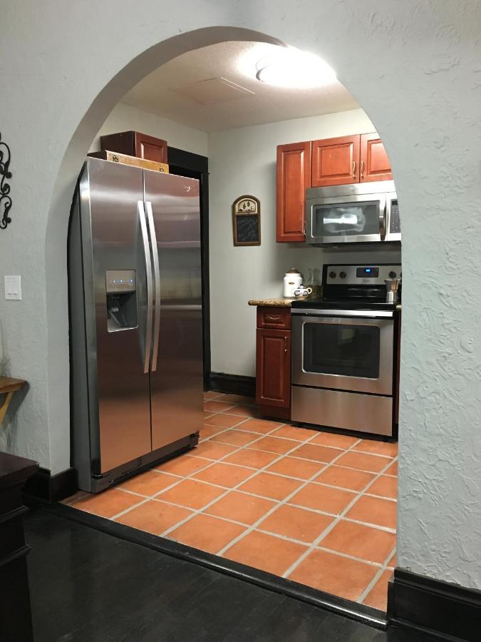 Private Room In The Heart Of Little Havana Miami Exterior photo
