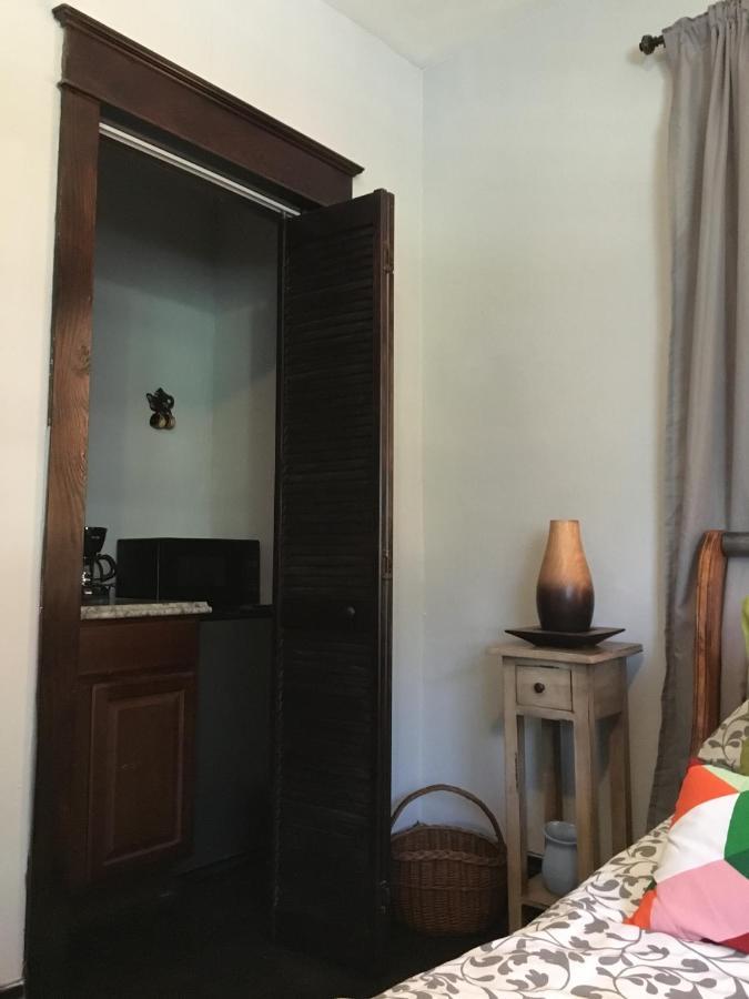 Private Room In The Heart Of Little Havana Miami Exterior photo