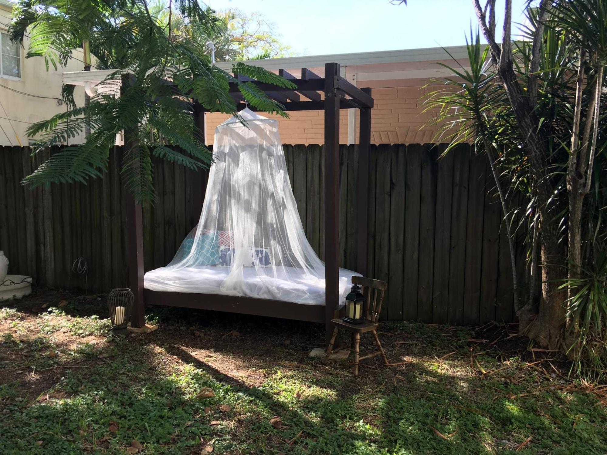 Private Room In The Heart Of Little Havana Miami Exterior photo